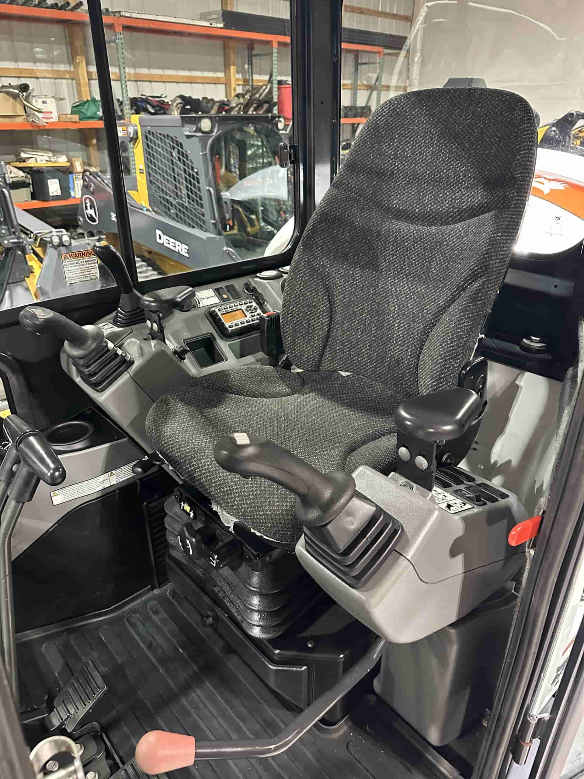 2019 BOBCAT E50
